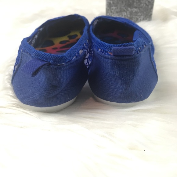 Sole Mates Blue Canvas Slip On Flats Size 6/7 - Picture 6 of 9